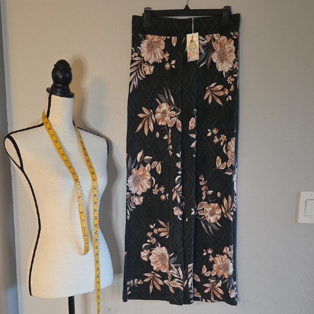 Johnny Was Black Nido Wide Leg Pants with Grey & Beige Floral Print Size Med NWT